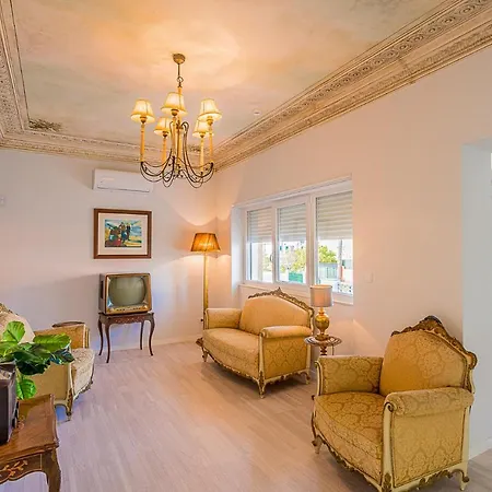 Villa Mena *